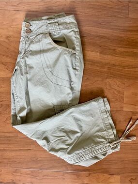 Dkny Wonen’s Light Olive Cargo Pants with Drawstring Ankles 8P